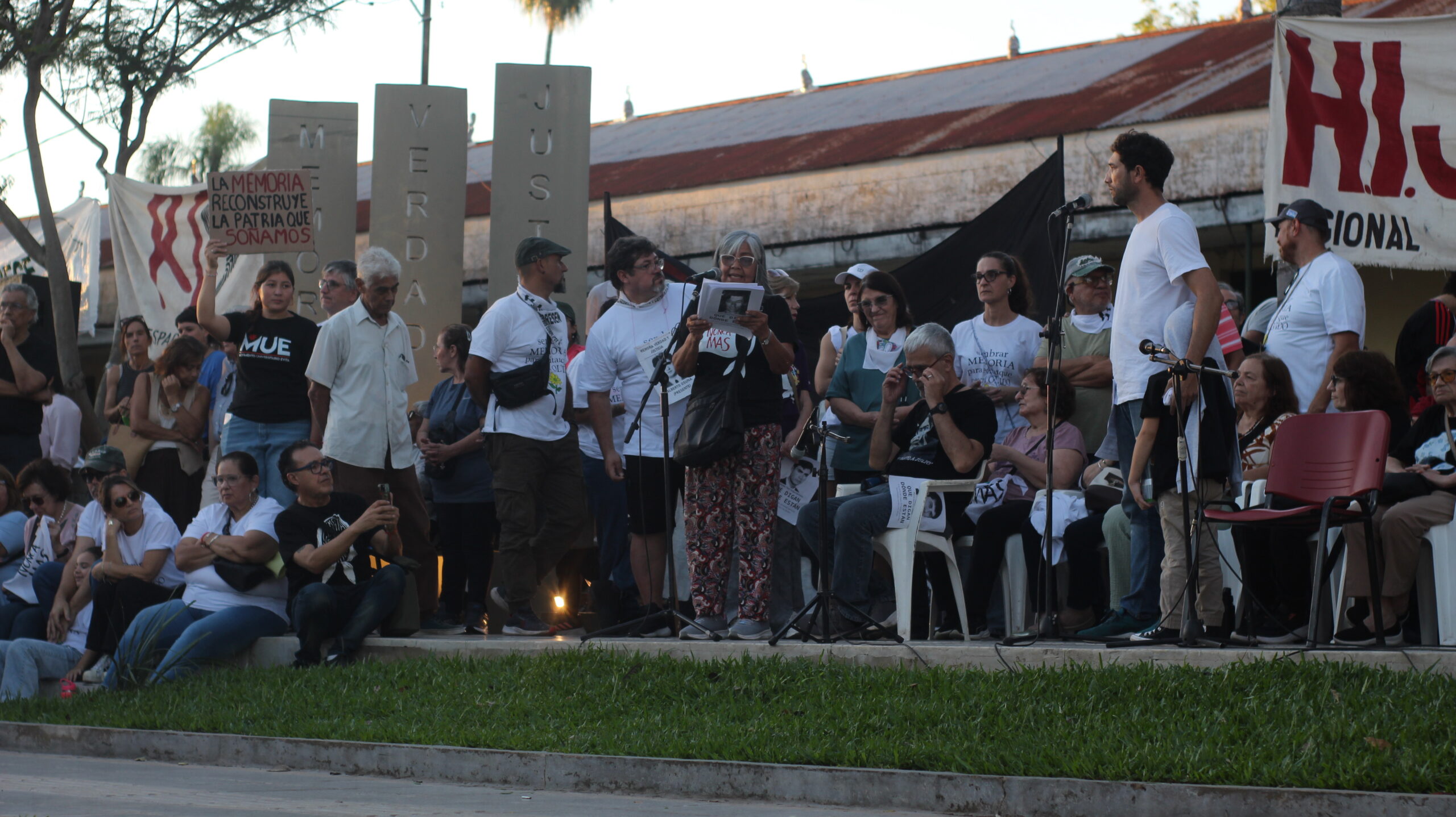 “No hay memoria sin justicia. No hay justicia sin compromiso. No hay futuro sin memoria.”